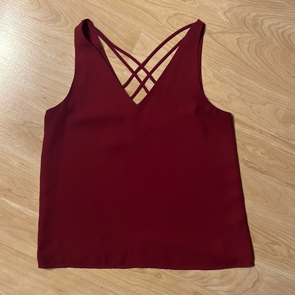 Express tank with cross cross back